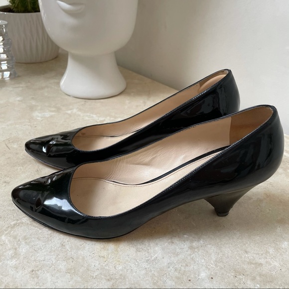 PRADA Black patent leather triangle heels - Picture 3 of 16